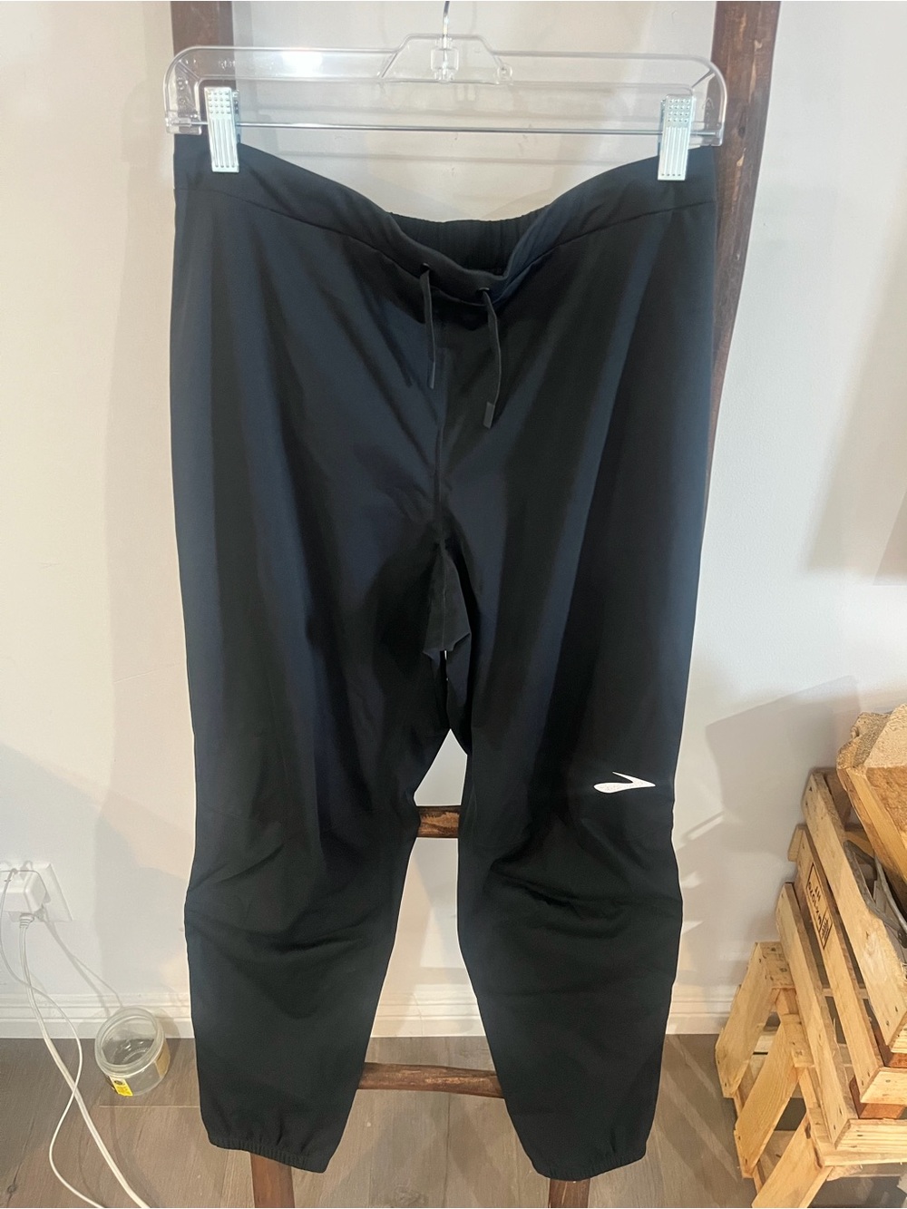 Brooks Black Men's Jogger Pants